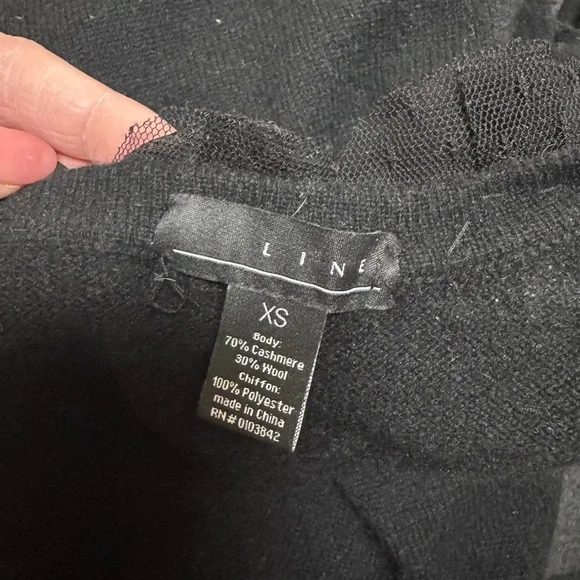 STUNNING ROSE DETAIL CASHMERE DRESS - Picture 4 of 4